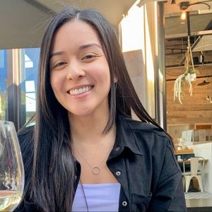 Meet your Posher, Jackeline